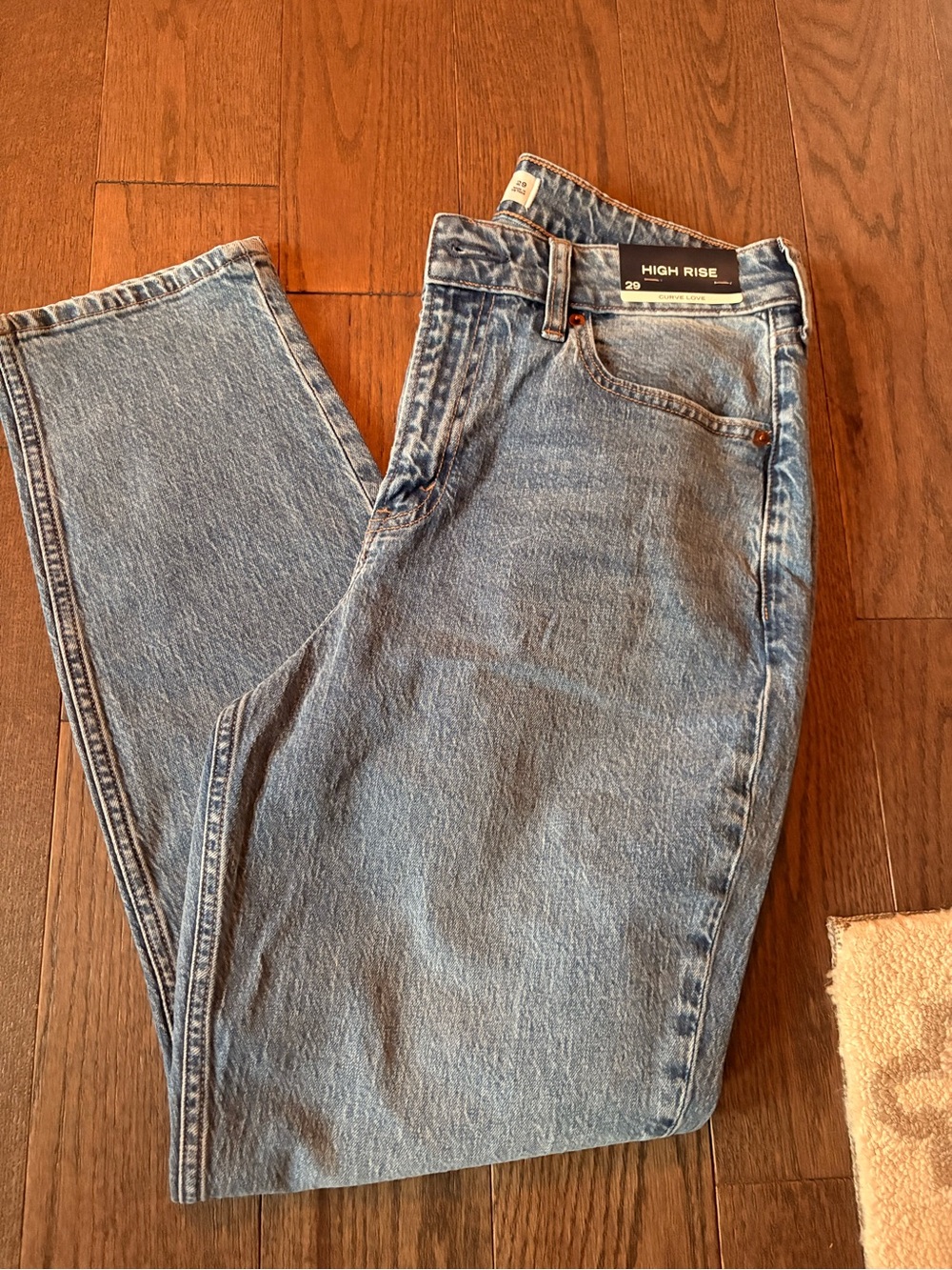 Abercrombie & Fitch High-Rise Light Blue Relaxed Jeans